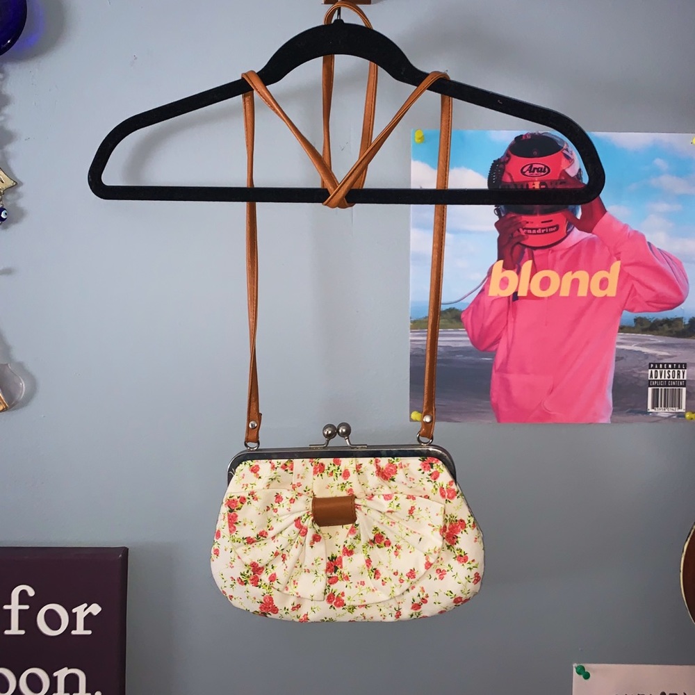 AMERICAN EAGLE Purse- White, Pink, Green